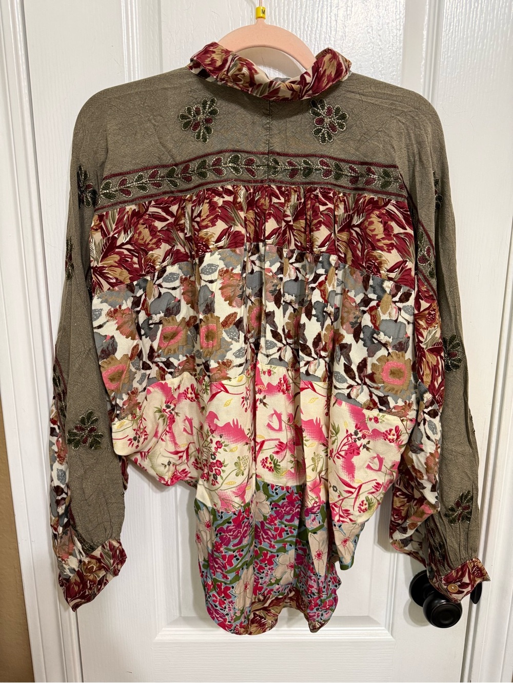 H160 NWT Young Thread M pp29 Floral Patchwork Button-Front Top Pink Olive Dolmen - Picture 8 of 12